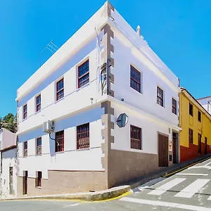 https://la-casa-de-vilaflor.in-canary-islands.com